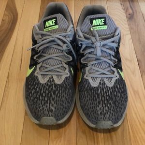 Nike Mens Sneakers Zoom Windflo 5